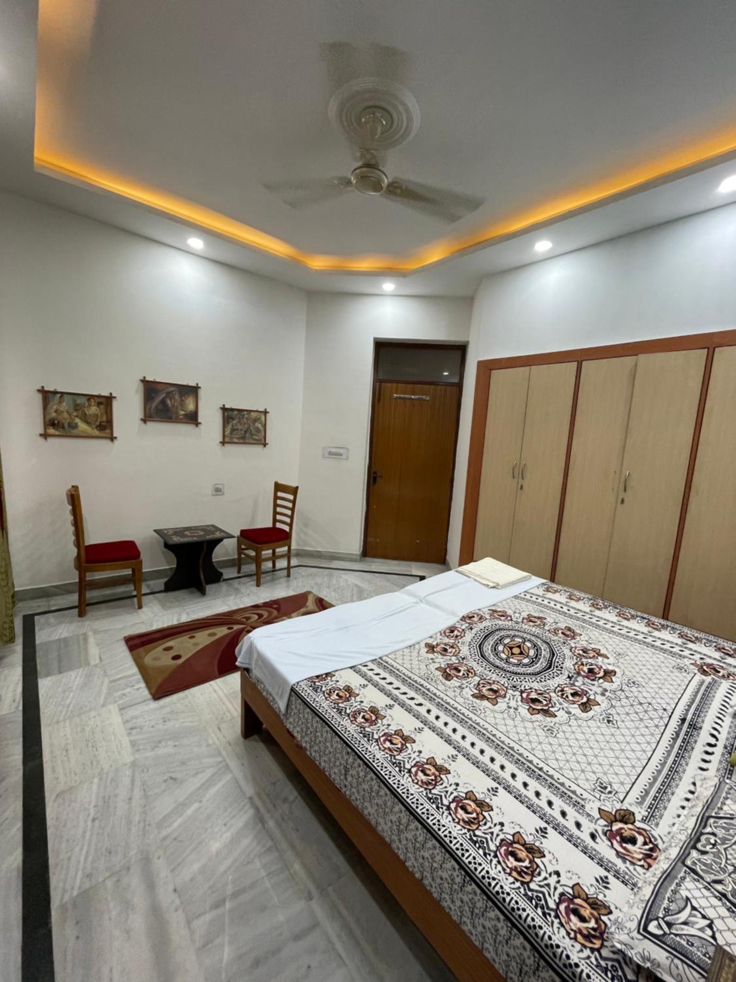 N Homestay Agra Tājganj Exteriör bild