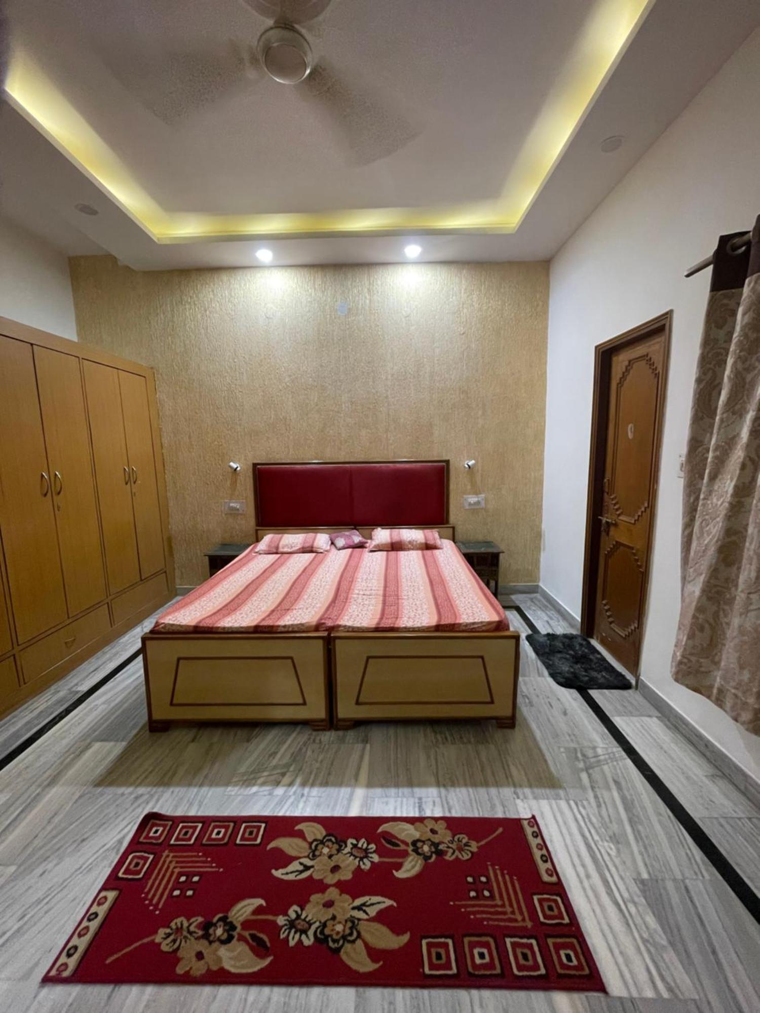 N Homestay Agra Tājganj Exteriör bild