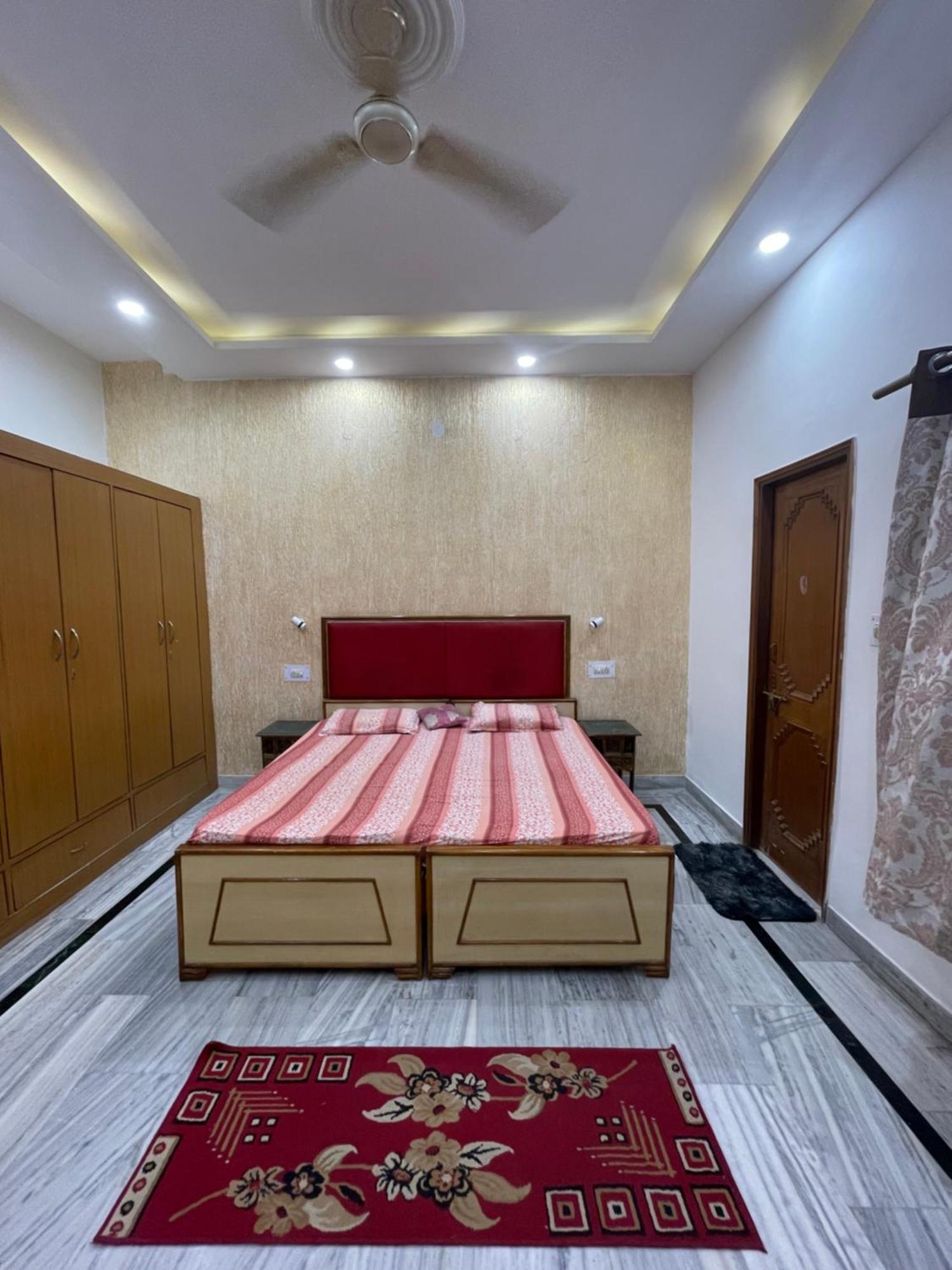 N Homestay Agra Tājganj Exteriör bild